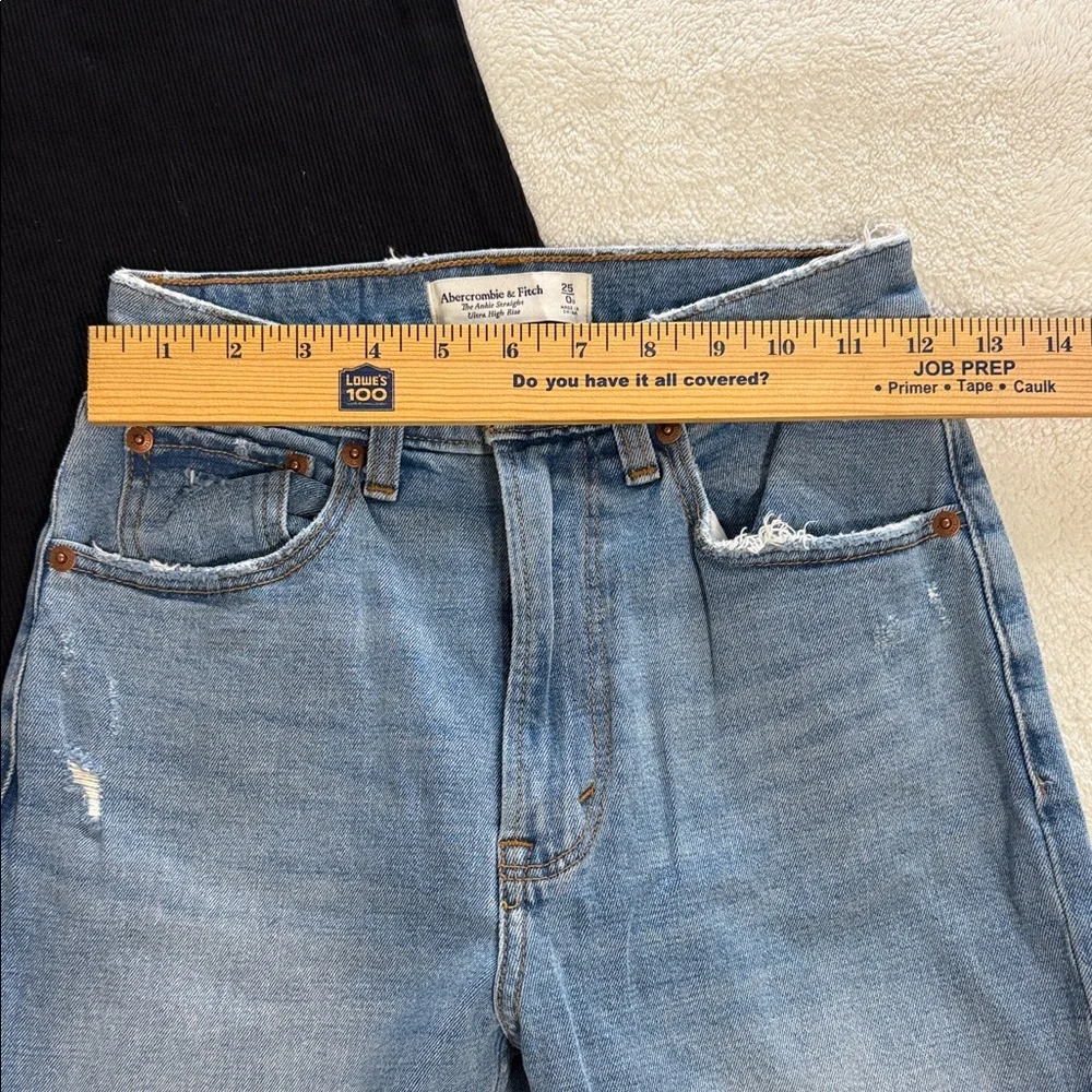 Abercrombie & Fitch Ankle Straight Jeans - Picture 2 of 9